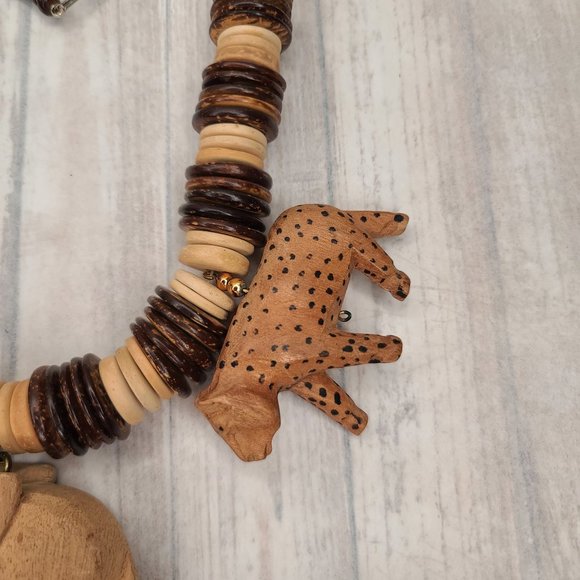 Wooden Safari Necklace with Zebra, Leopard, Elephant - Vintage - Picture 5 of 6